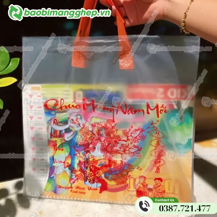 tui-dung-lich-tet-ep-quai