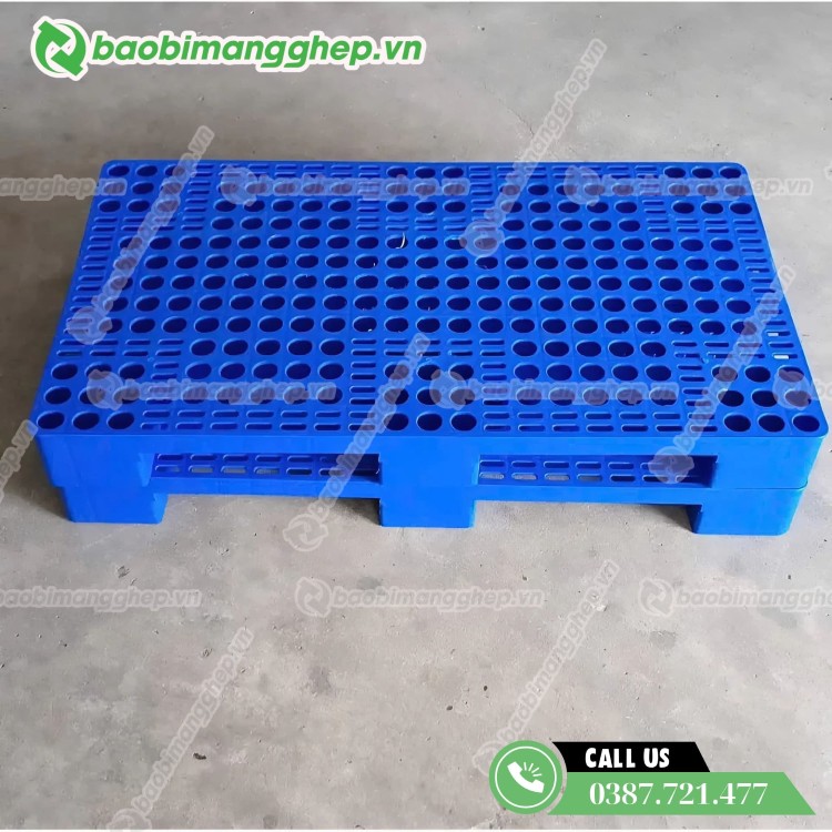 Tấm pallet nhựa HDPE trong sản xuất c&ocirc;ng nghiệp.