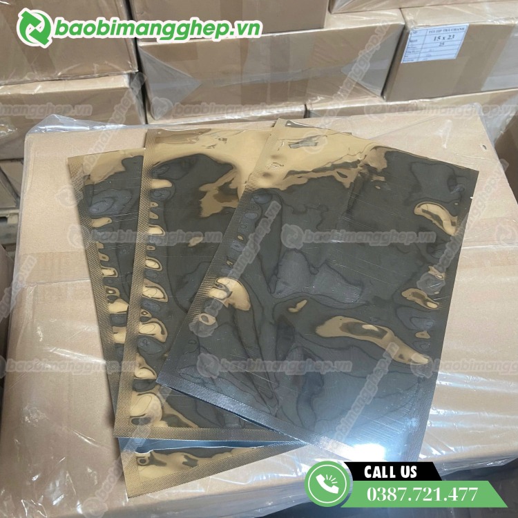 Mẫu sản phẩm t&uacute;i &eacute;p 3 bi&ecirc;n gi&aacute; sỉ tại TPHCM v&agrave; H&agrave; Nội