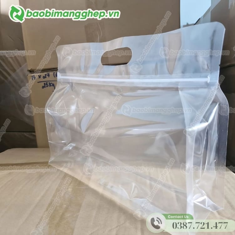 tui-zip-trong-suot-duc-lo